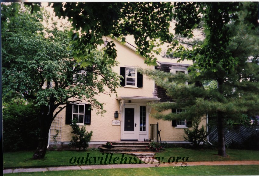 Captain Robert Wilson House (1883) - 41 Navy Street