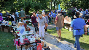 Yard Sale Shoppers